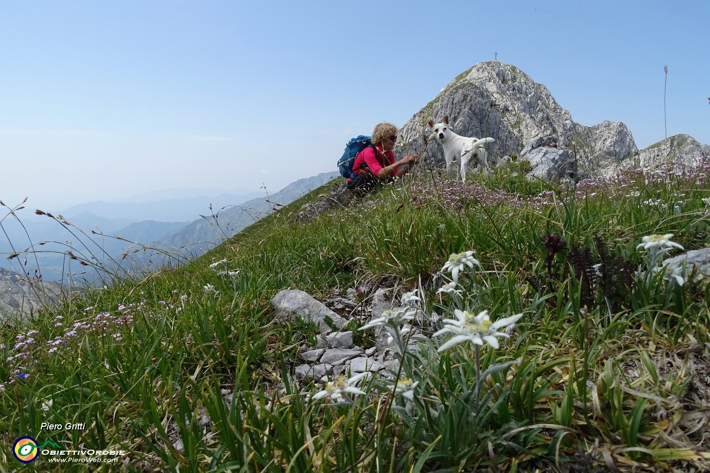 47 Sguardo indietro alla cima di Corna Piana.JPG -                                